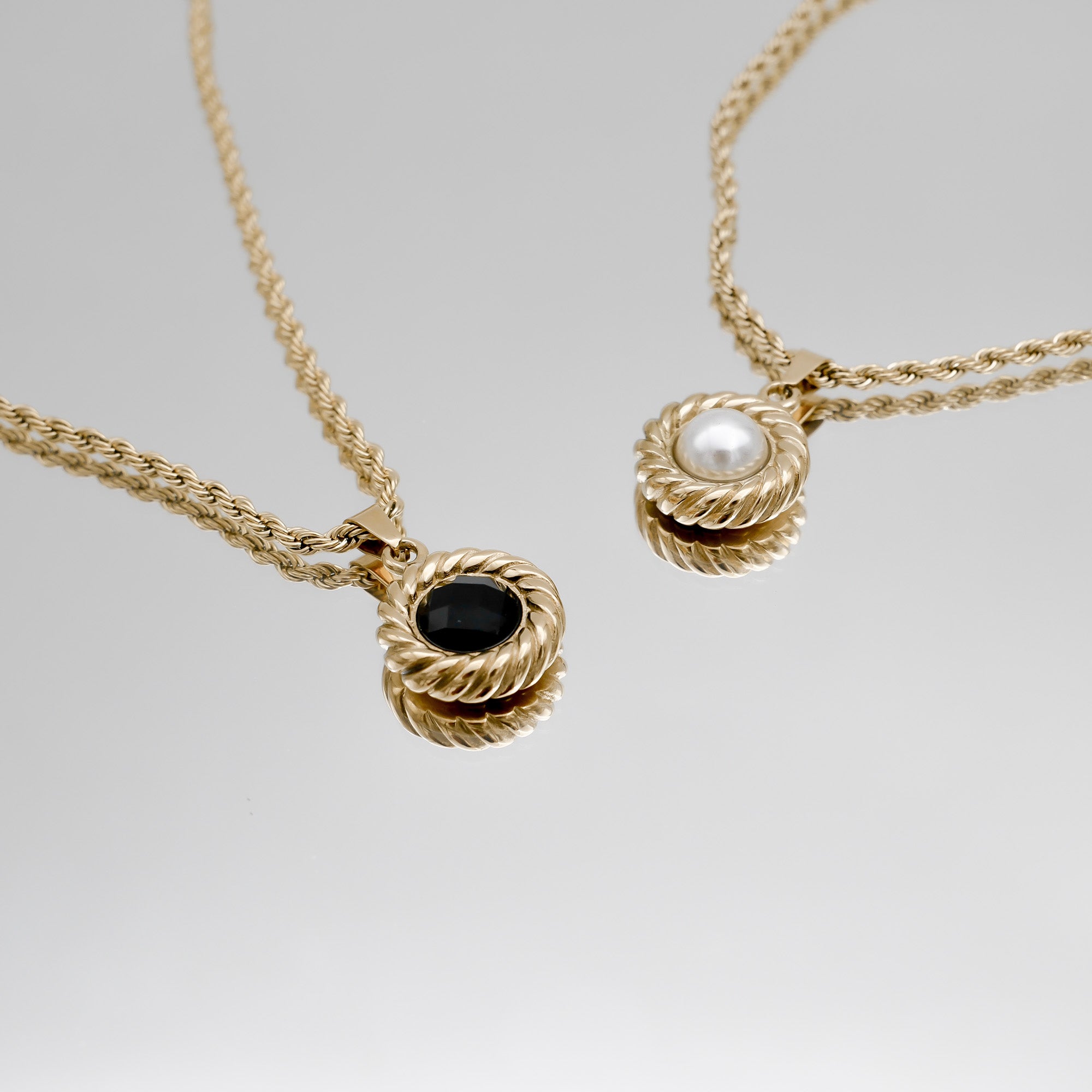 Esme Pearl Round Necklace