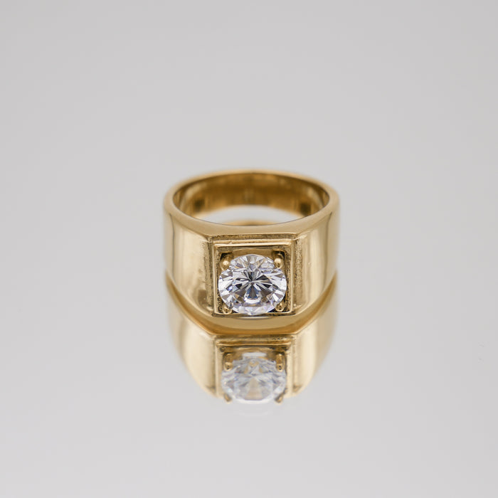 Zora Signet Ring