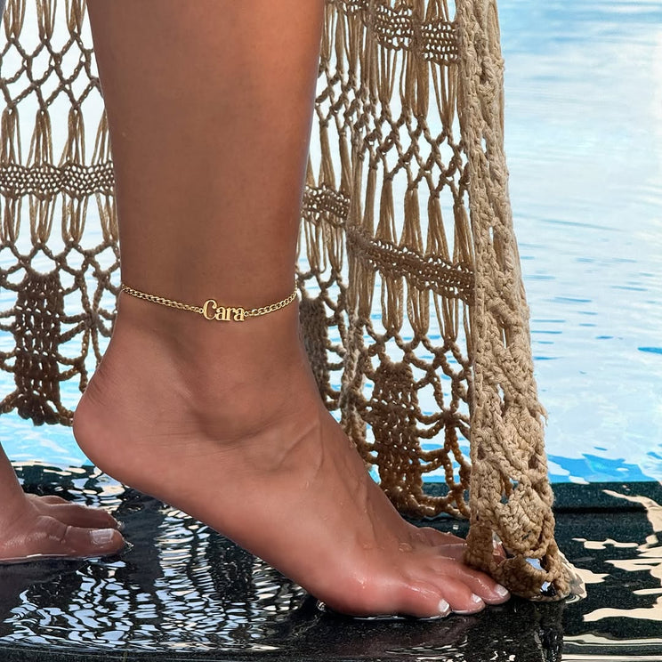 Why Personalised Anklets Are the Jewellery Trend Everyone Is Wearing