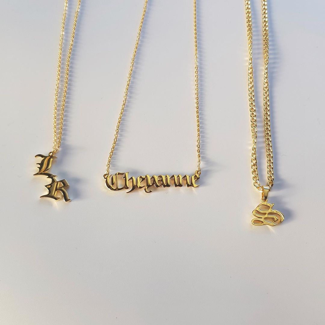 Personalised Gifts for her - Personalised name necklace