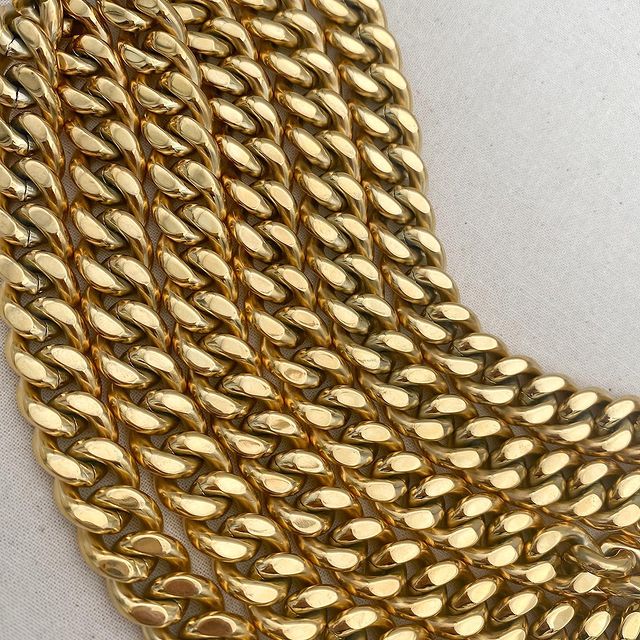 Our Favourite Gold Chains for Women  -Chunky Golds Figaro Chain for Women