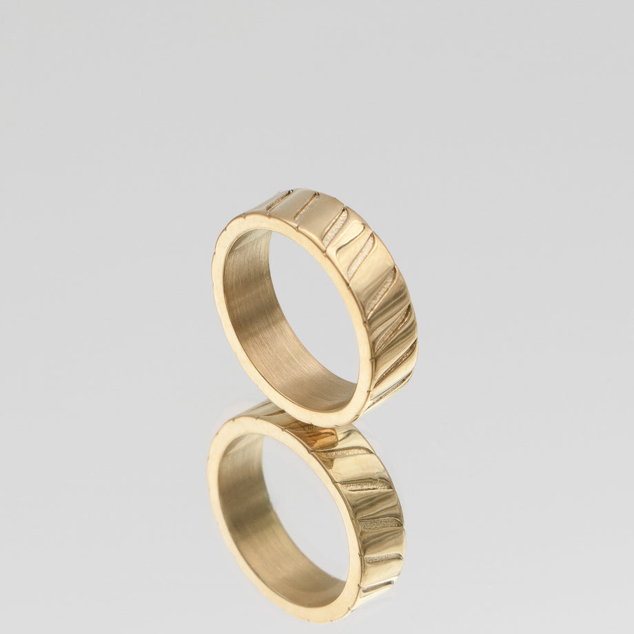 Amaia Band Ring, featuring striped engraving, crafted in 18k gold plated stainless steel