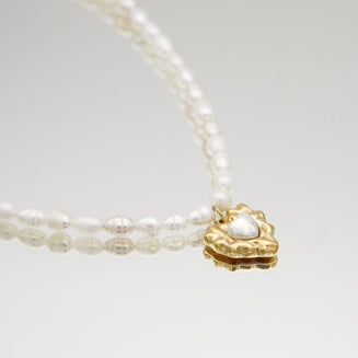 Pearl heart pendant necklace with 18k plated gold heart pendant from prya