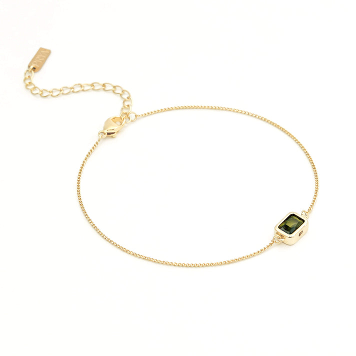 August Emerald cut birthstone bracelet  in 18k gold plating from prya