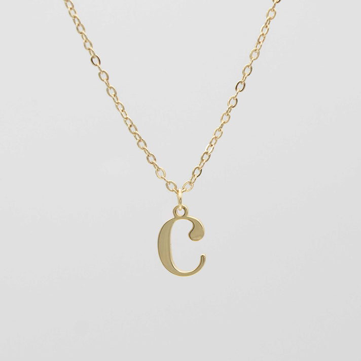 18k gold plated Dubai initial necklace featuring a stylish 'C' pendant on a delicate chain. Personalize your look!