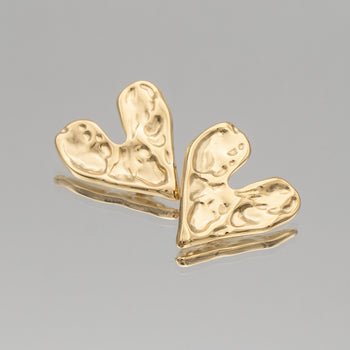 Cari hammered heart earring in 18k gold plated from prya