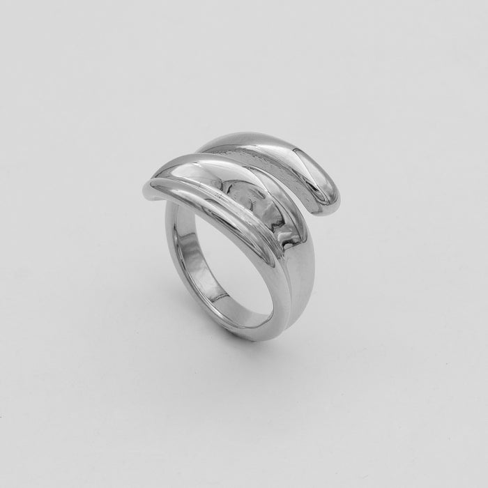 Gianna Wrap Ring, double cross over wrap ring, crafted in Silver plated stainless steel from prya 