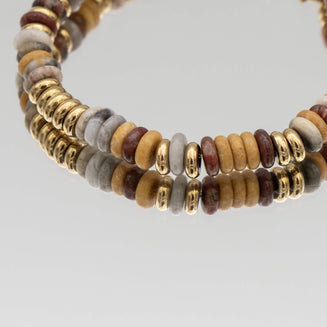 Harmony bracelet, crafted in 18k Gold plated stainless steel and adorned with natural stones from Prya