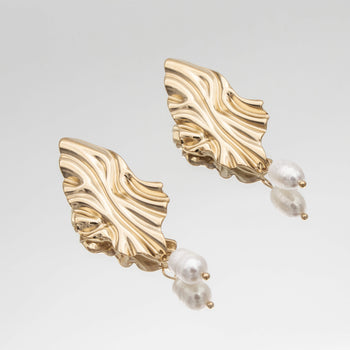 Inaya Pearl Drop Earrings in gold with lustrous pearls from prya