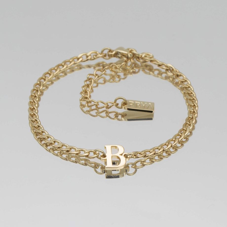 Dubai initial bracelet with cuban chain in 18k gold plating from prya