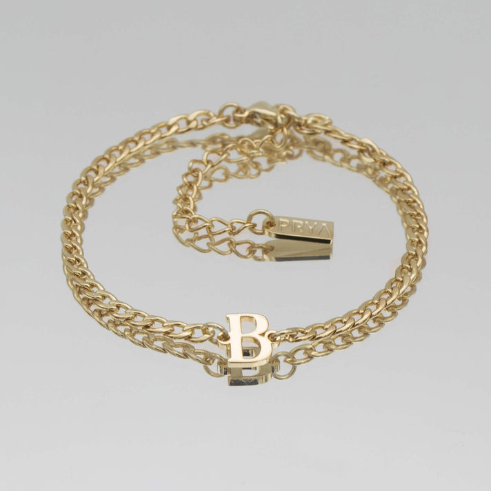 Dubai initial bracelet with cuban chain in 18k gold plating from prya