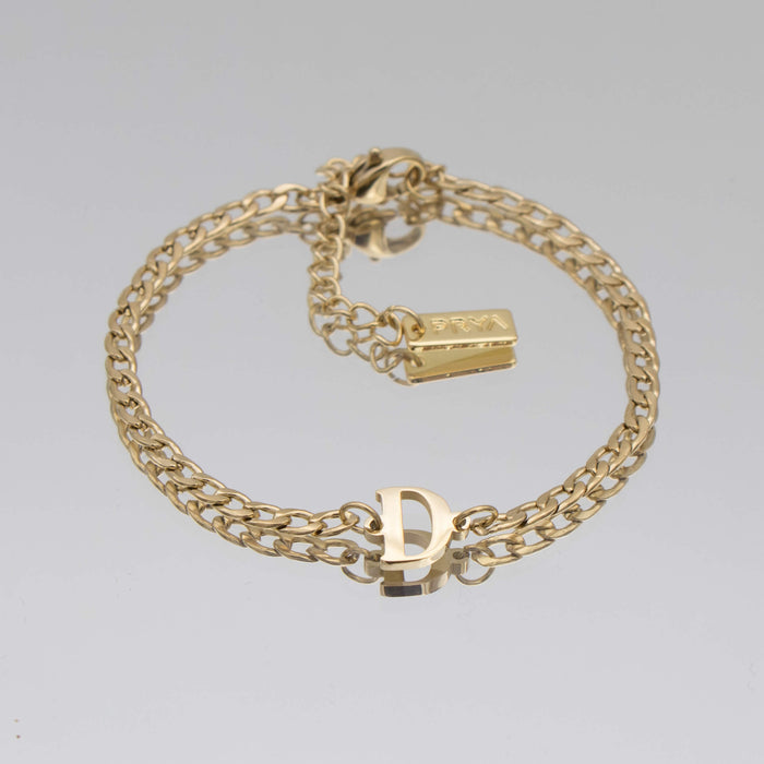 Dubai initial bracelet with cuban chain in 18k gold plating from prya