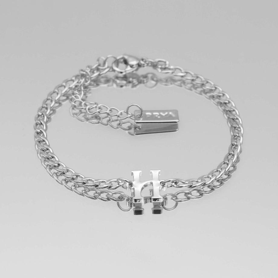 Dubai initial bracelet with cuban chain in silver plating from prya