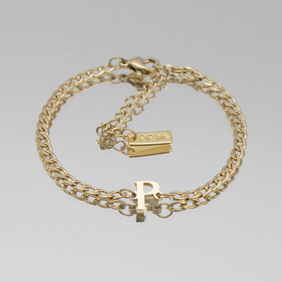 Dubai initial bracelet with cuban chain in 18k gold plating from prya