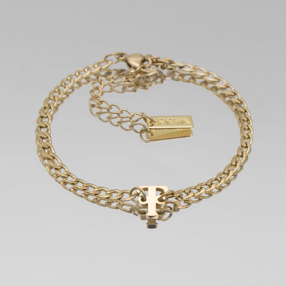 Dubai initial bracelet with cuban chain in 18k gold plating from prya