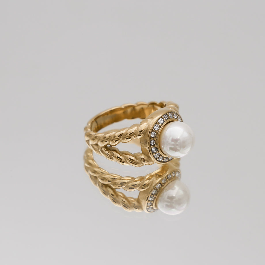 Ivana Pearl Ring