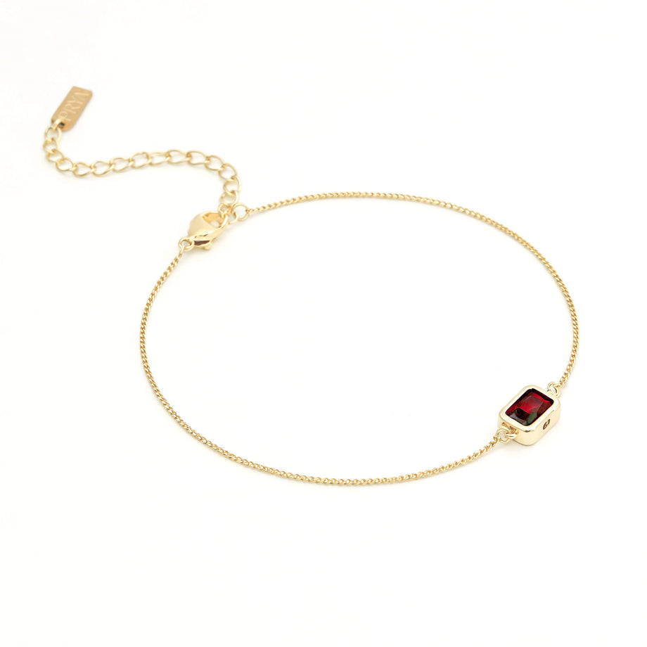January Emerald cut birthstone bracelet  in 18k gold plating from prya