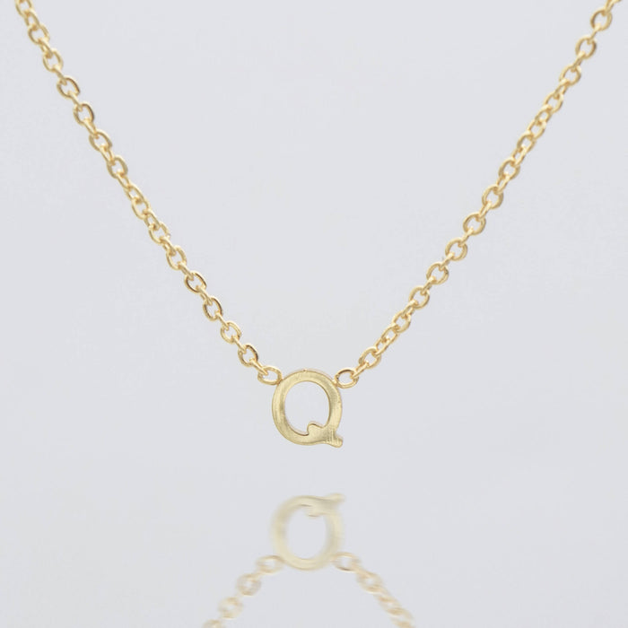 Maia Mini initial necklace in gold by prya
