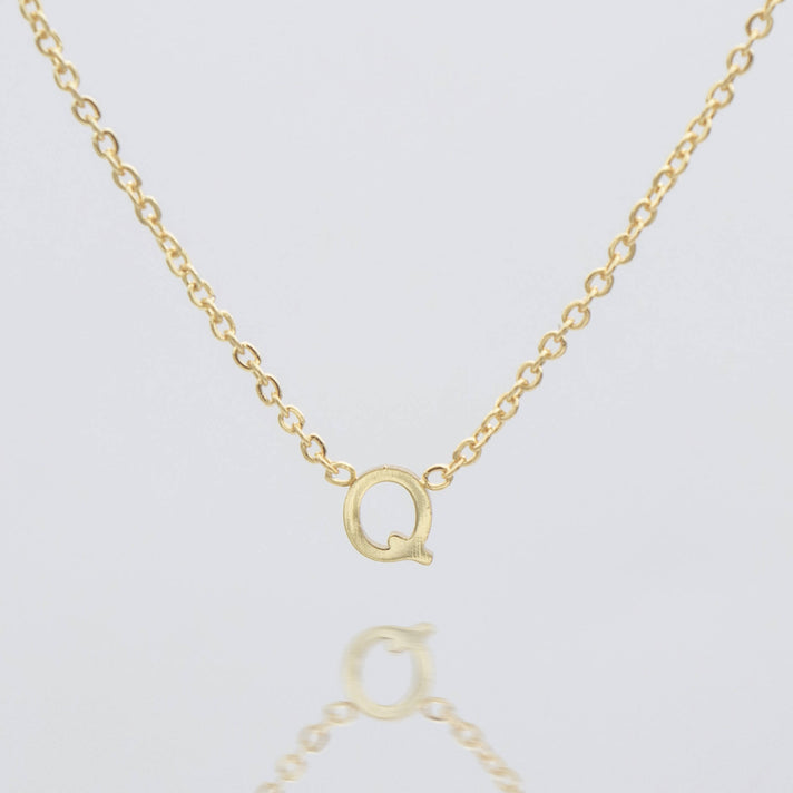 Maia Mini initial necklace in gold by prya