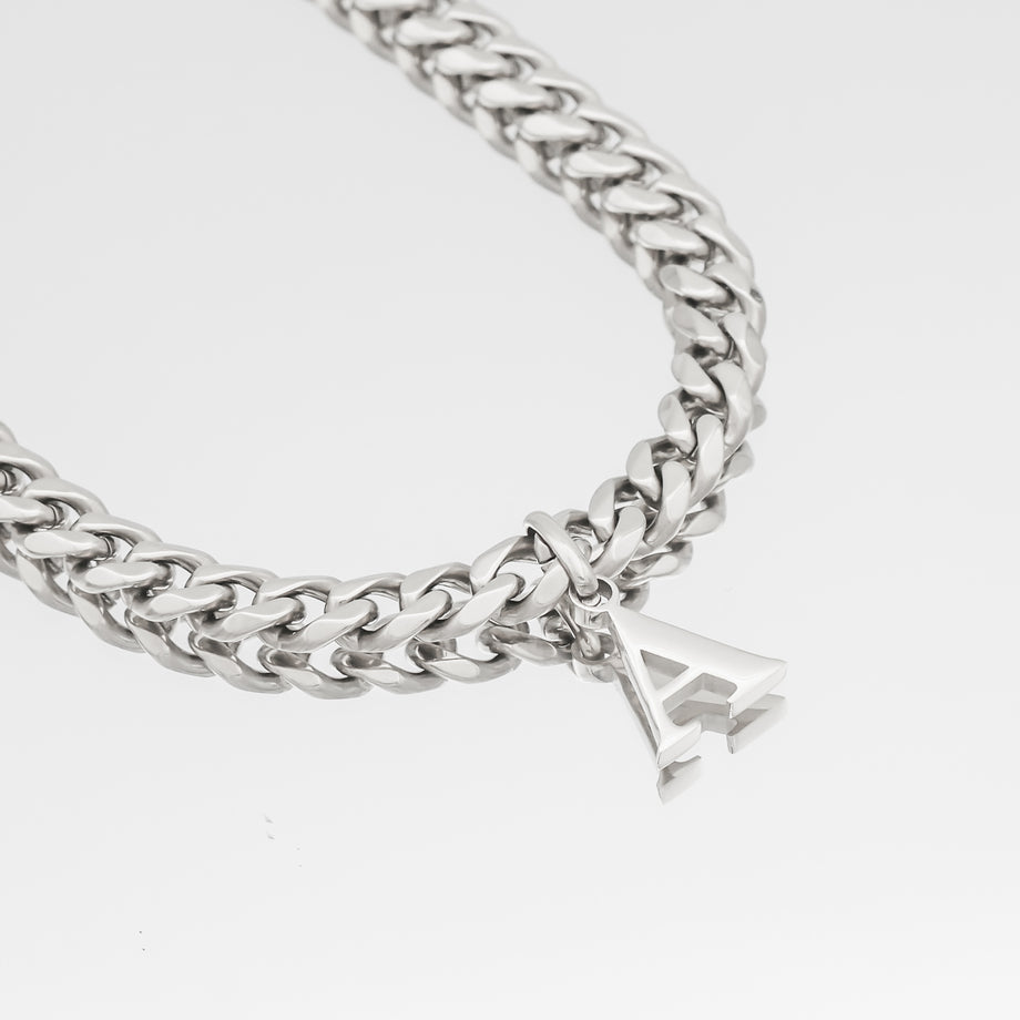 Mya Initial necklace | Thick Cuban