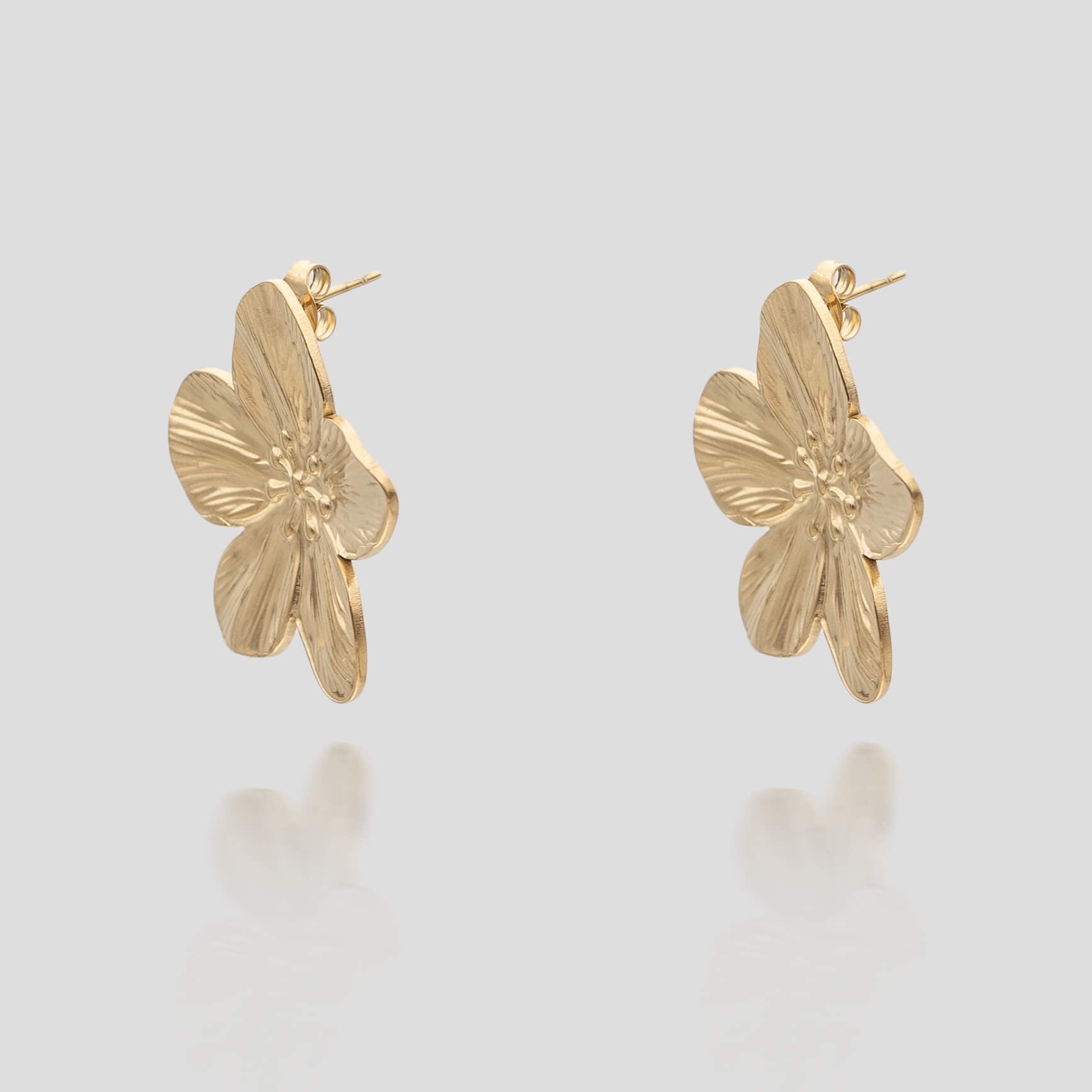 Naya Flower Earrings