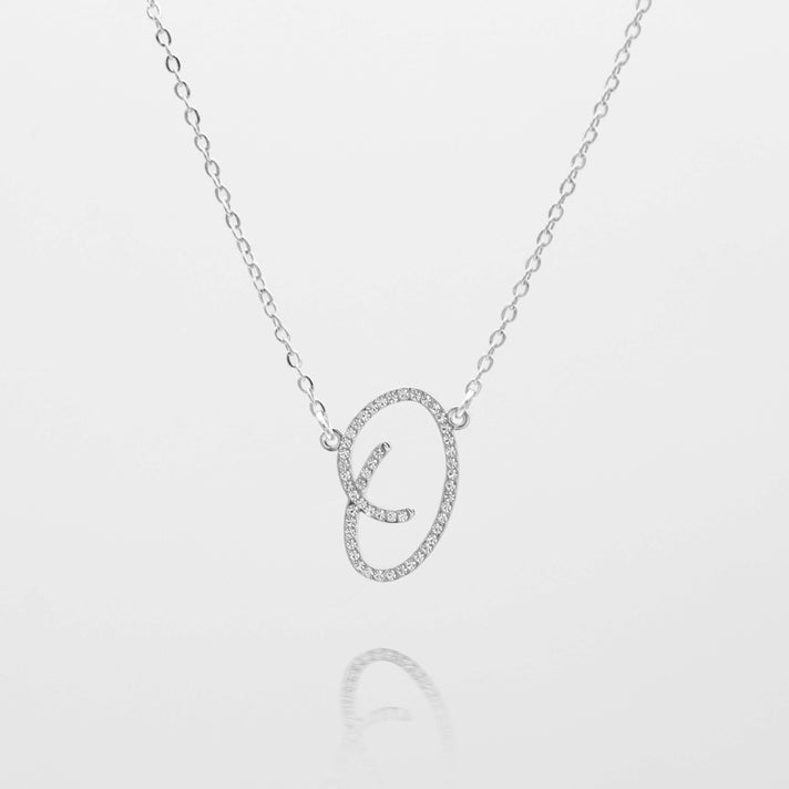 sydney initial necklace with letter 'o' in silver from prya