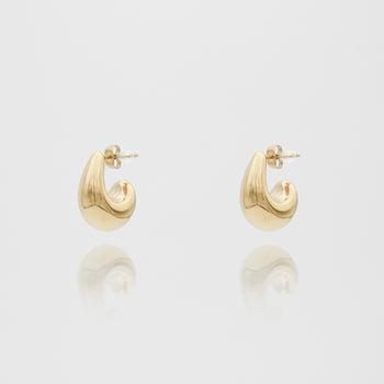 Cami Tear drop earring in gold