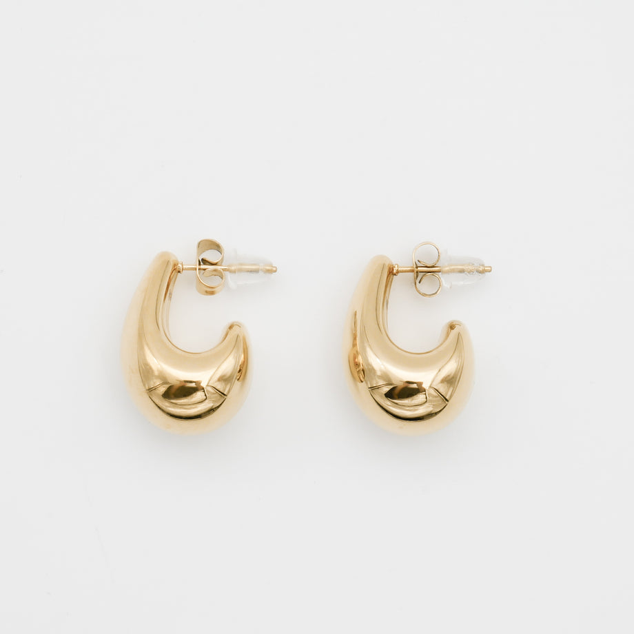 Cami Tear drop earring in gold