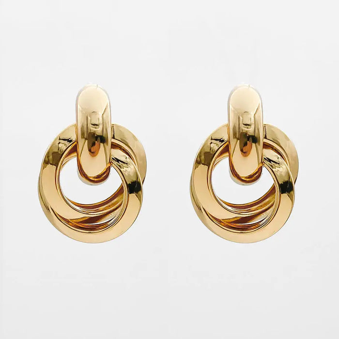 product image of nadia knot knocker earring in gold from prya