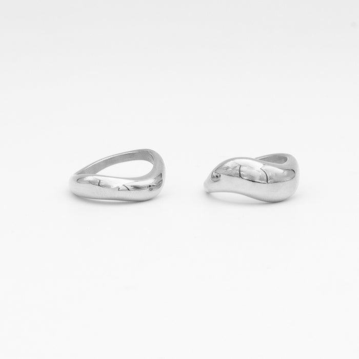 Solene Wave Ring