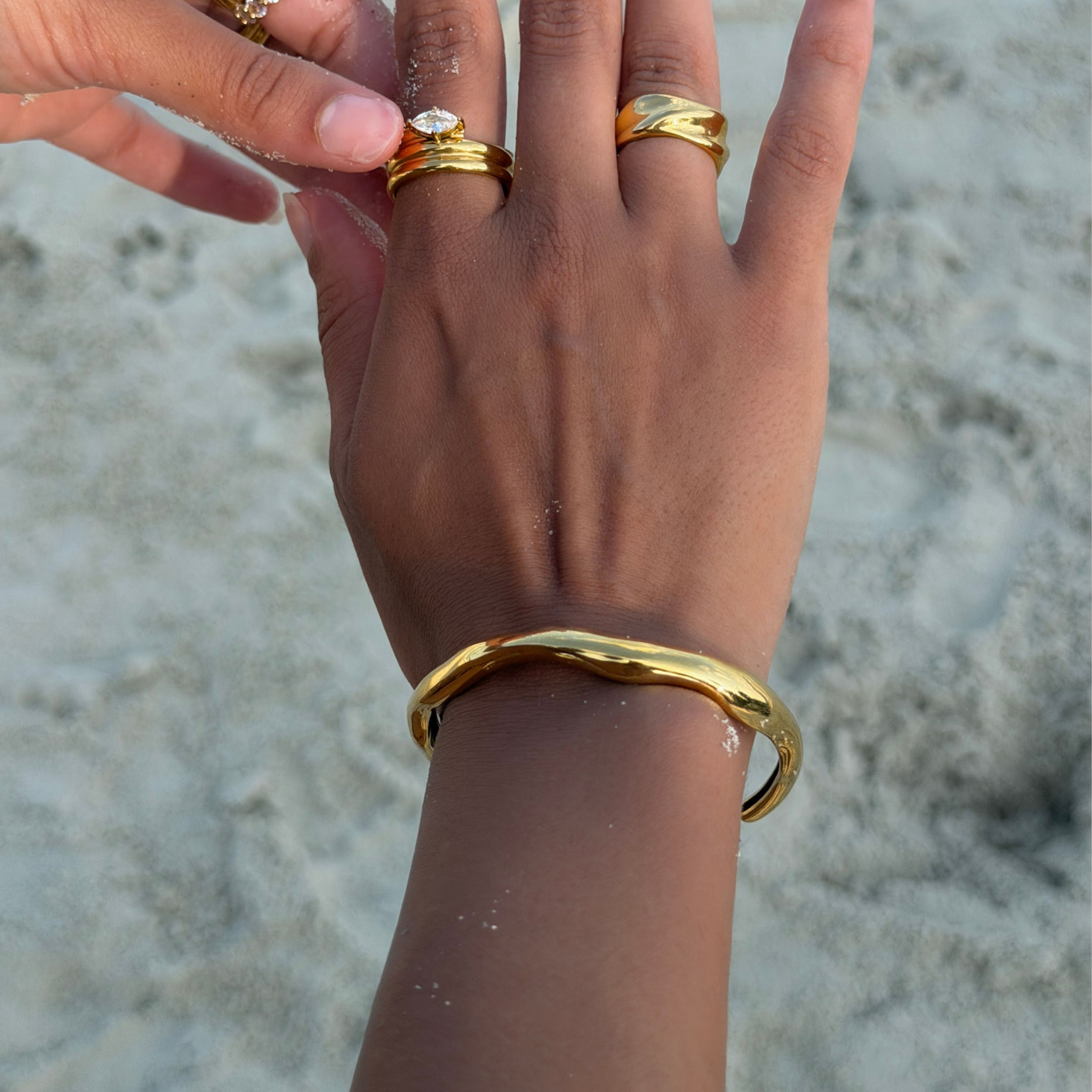 Thea Bangle | Bracelets & Bangles | PRYA