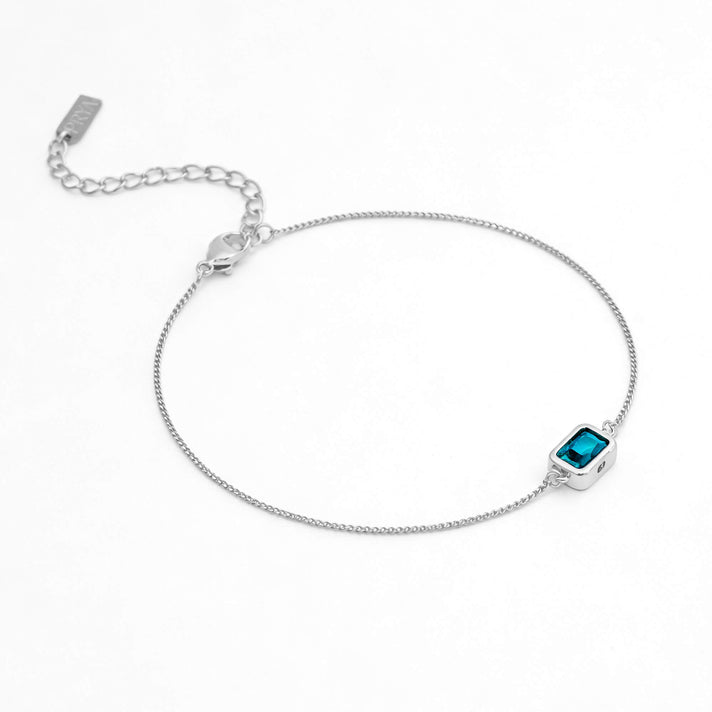 September Emerald cut birthstone bracelet  in silver plating from prya