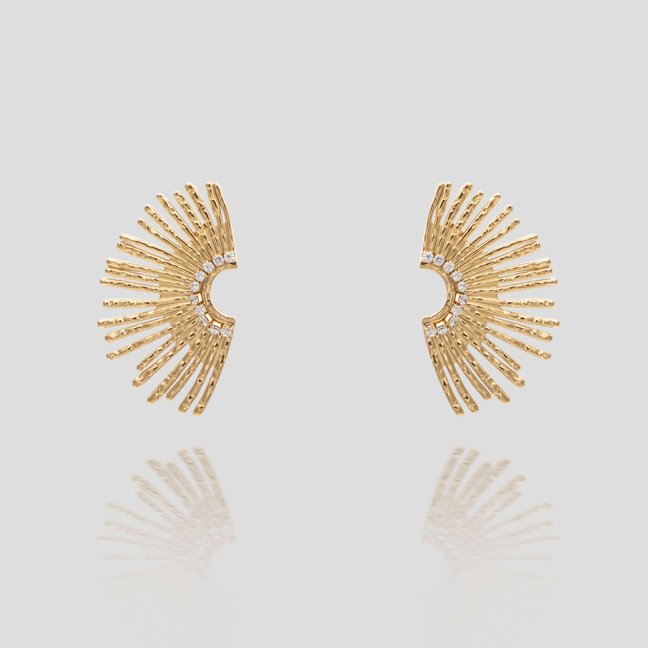 Solana fan earrings in 18k gold plated from prya