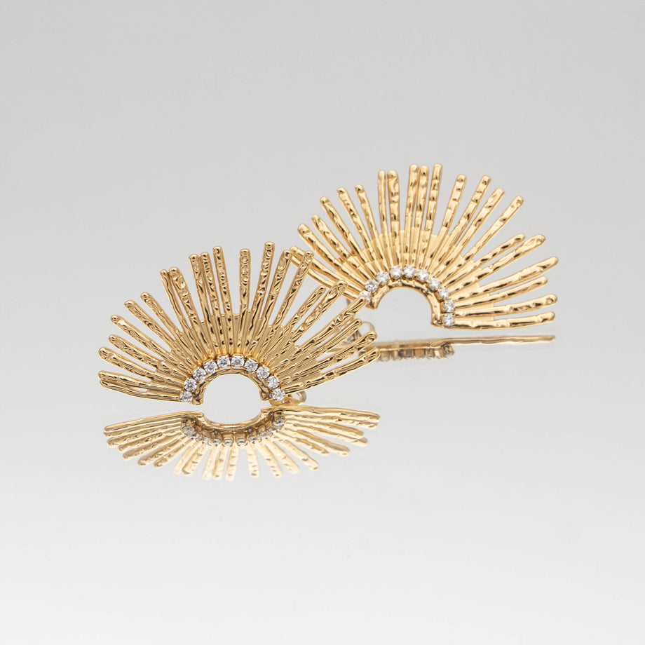 Solana fan earrings in 18k gold plated from prya