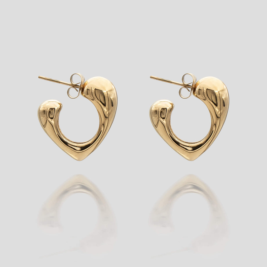 Tara half hoop earrings in 18k gold plated from prya