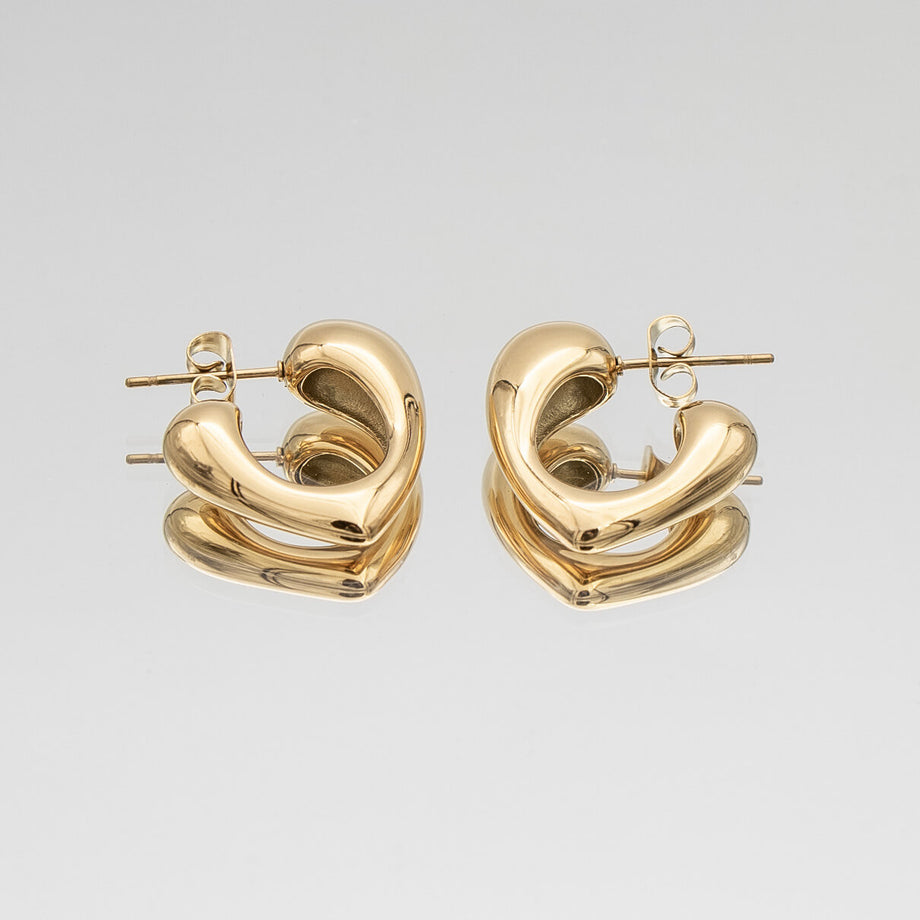 Tara half hoop earrings in 18k gold plated from prya