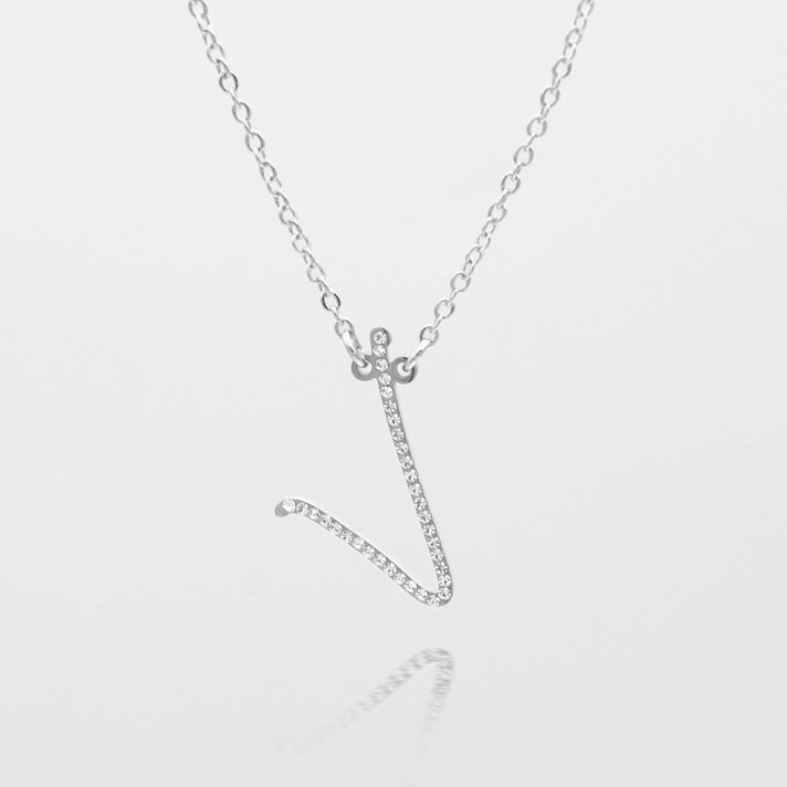 sydney initial necklace with letter 'v' in silver from prya