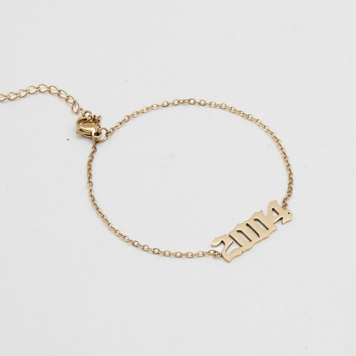 Birth year anklet in gold plating from PRYA