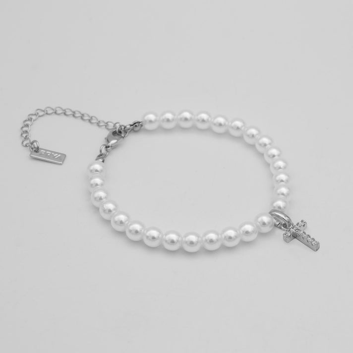 classic pearl initial anklet in silver from prya