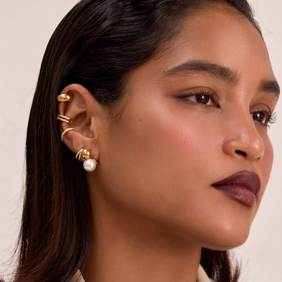 Pia Pearl Stud Earrings
