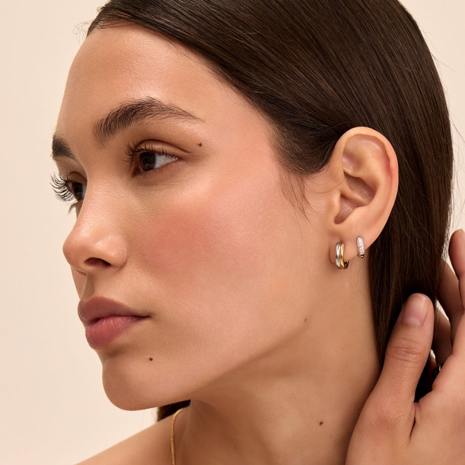 model wearing lori earrings in silver from prya