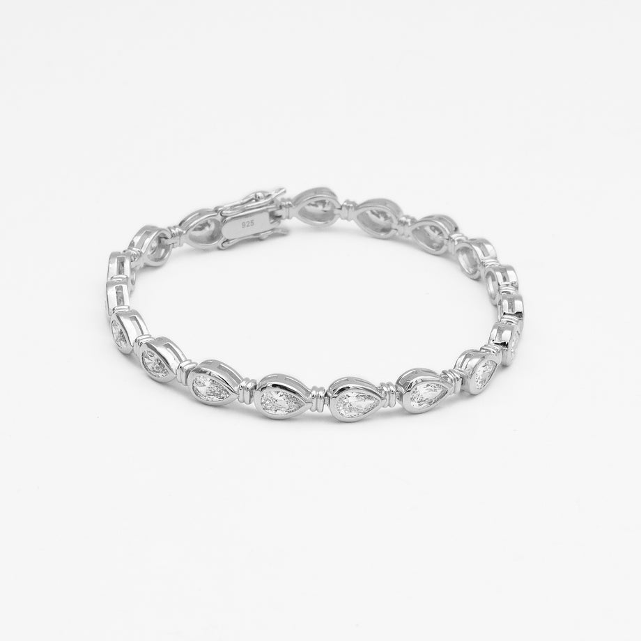 padel bracelet in 925 sterling silver with Oval stones and pavé padel racket charm.