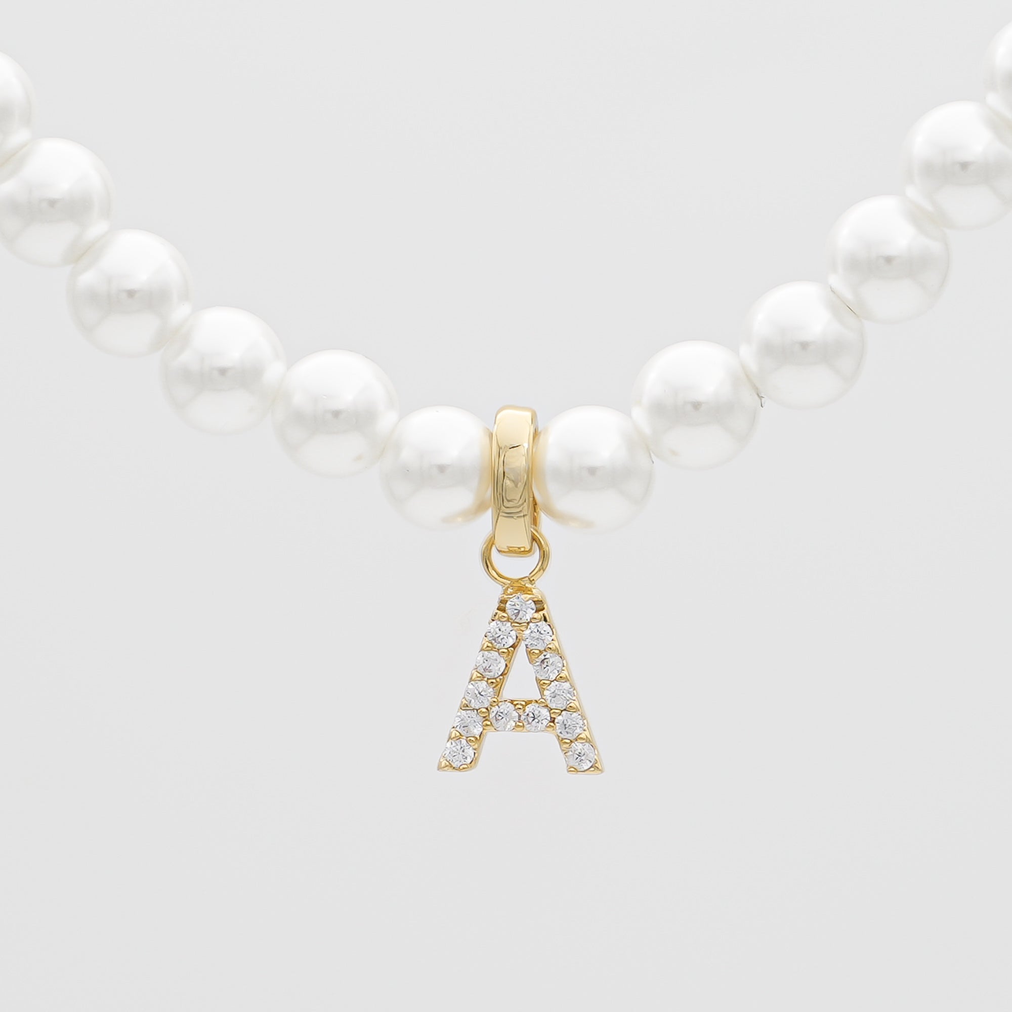 STONE AND STRAND Initial 10-karat gold pearl necklace | NET-A-PORTER
