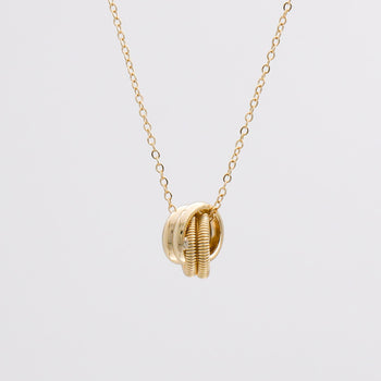 Kacie Contrast Knot Necklace | PRYA