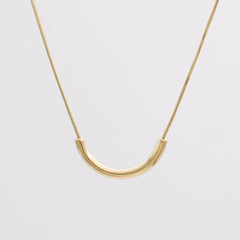 Cerys Crescent Bar Necklace | PRYA