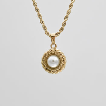 Esme Pearl Round Necklace