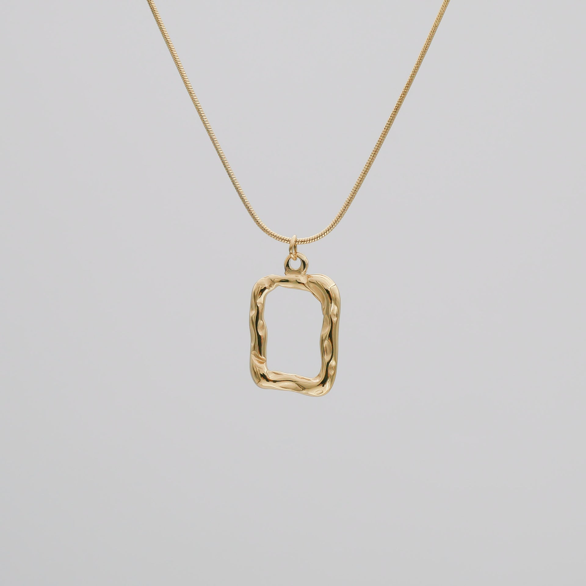 Elise Pendant Necklace