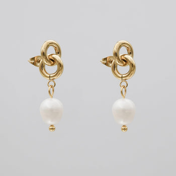 Alicia Pearl Interlocked Earrings