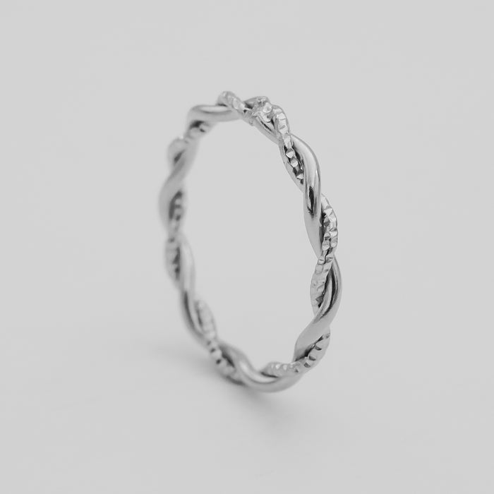  Aicha Twisted Ring in Silver plated PRYA