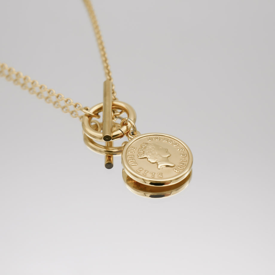 Gold Coin pendant necklace